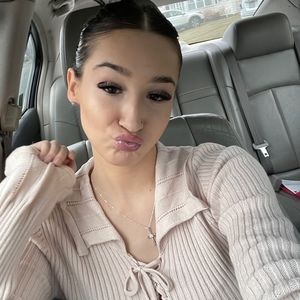 Meet your Posher, Emma